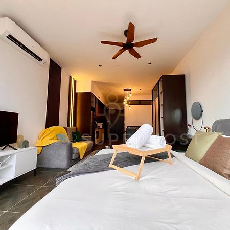 Scarletz Suites Near Klcc By Yoursuperhost Куала Лумпур Екстериор снимка